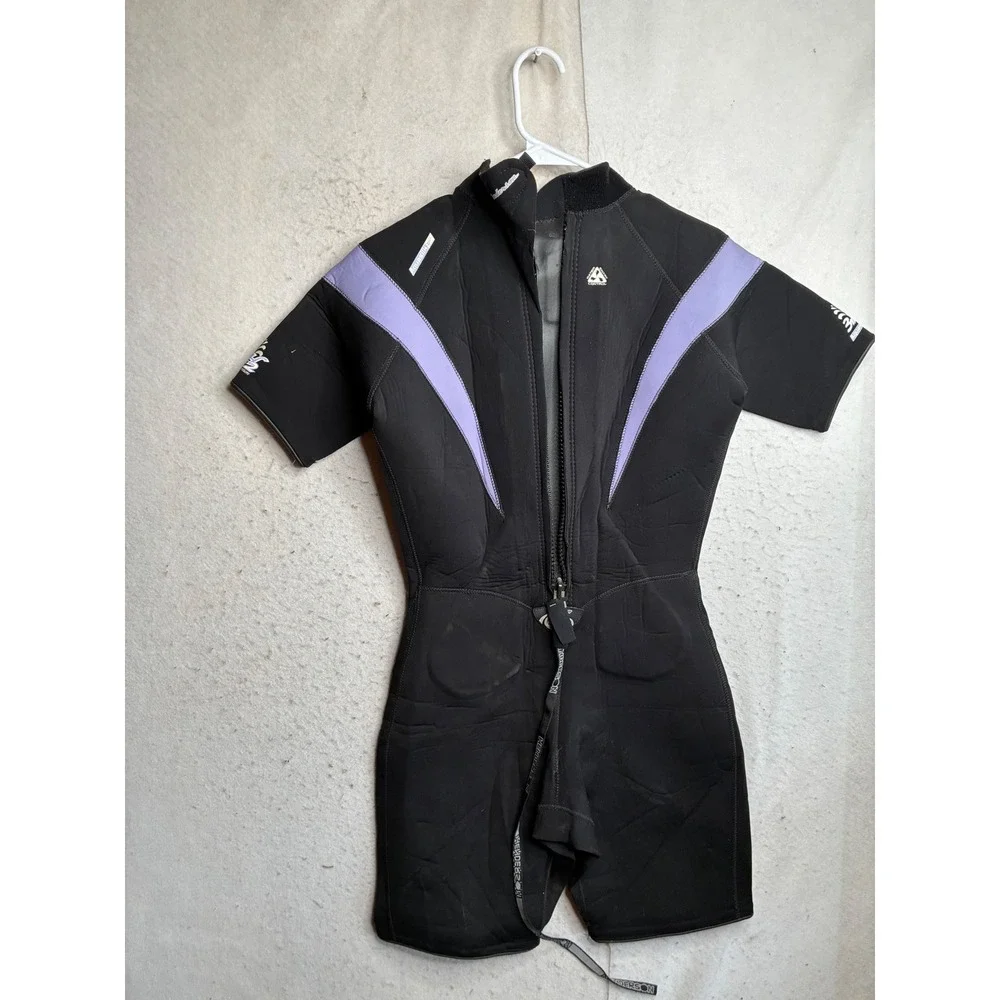 Henderson Aquatics 3mm Aquasilk Shorty Wetsuit Black Purple Womens Size 10